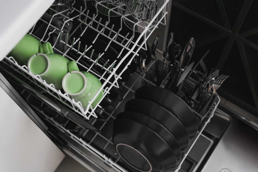 Cleaning and Maintaining Your Dishwasher for Optimal Performance